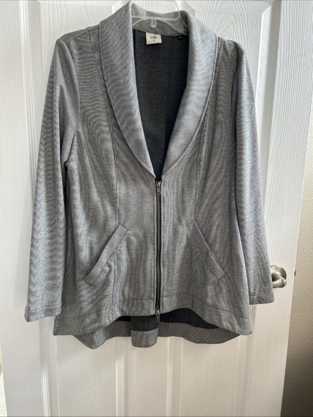 Cabi Gray Blazer Pin Stripe Drop Off Jacket Zippers Women’s Medium EUC